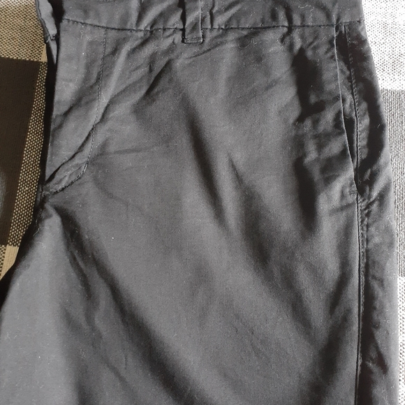 Old Navy Everyday Shorts Bundle - Picture 3 of 12